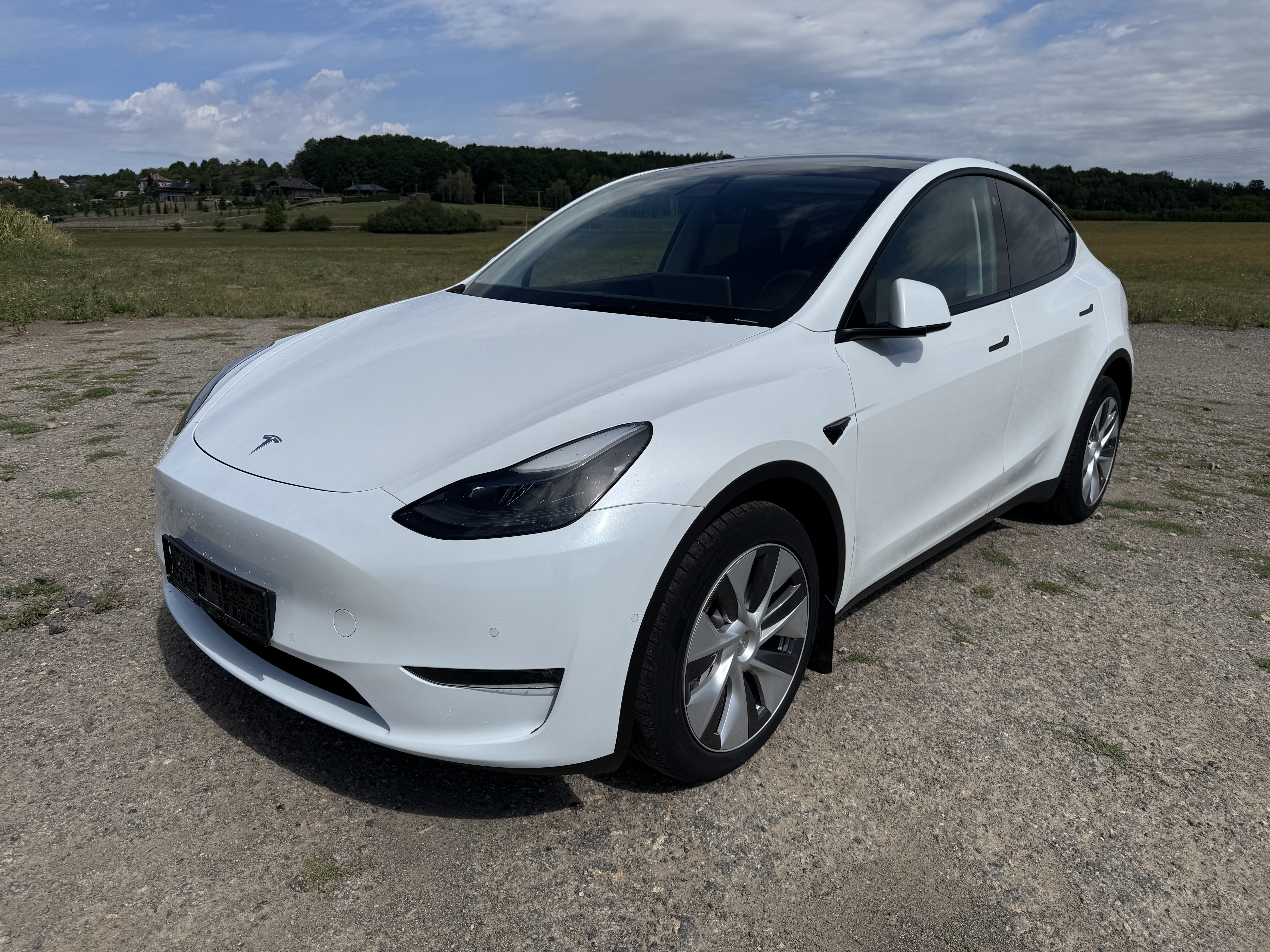 Fotografie vozu Tesla Model Y Long Range Dual Motor AWD