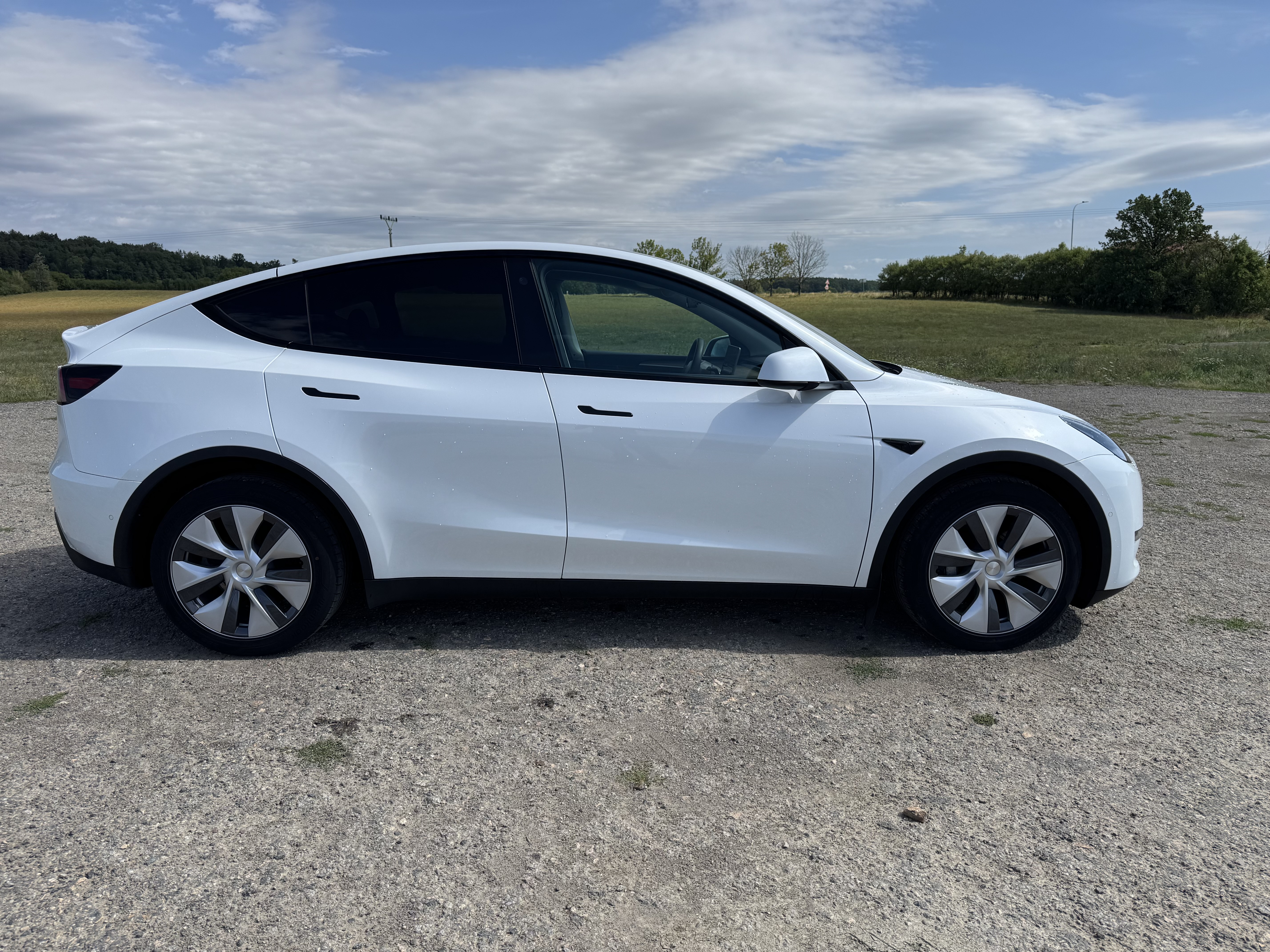 Fotografie vozu Tesla Model Y Long Range Dual Motor AWD