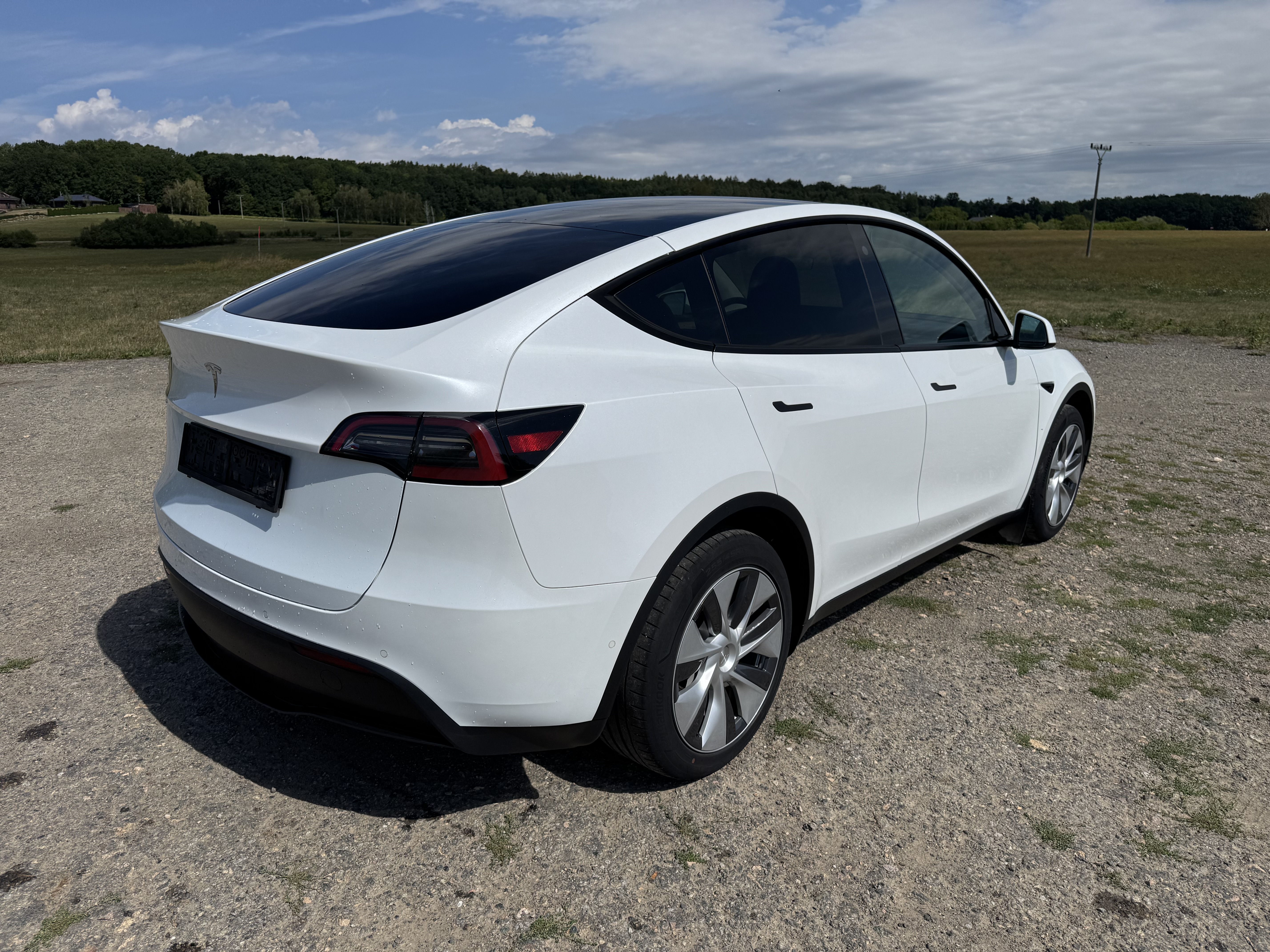 Fotografie vozu Tesla Model Y Long Range Dual Motor AWD
