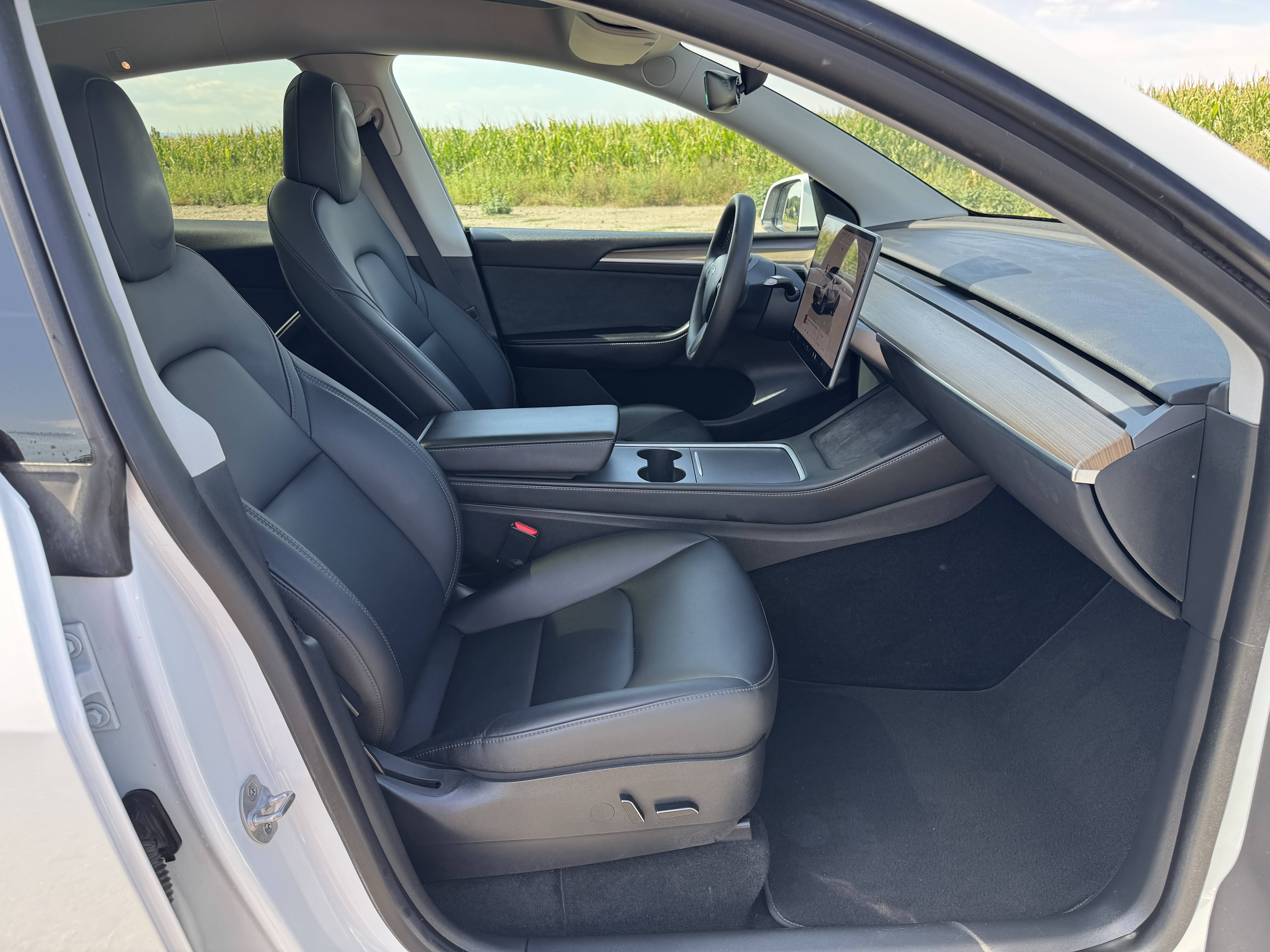 Fotografie vozu Tesla Model Y Long Range Dual Motor AWD