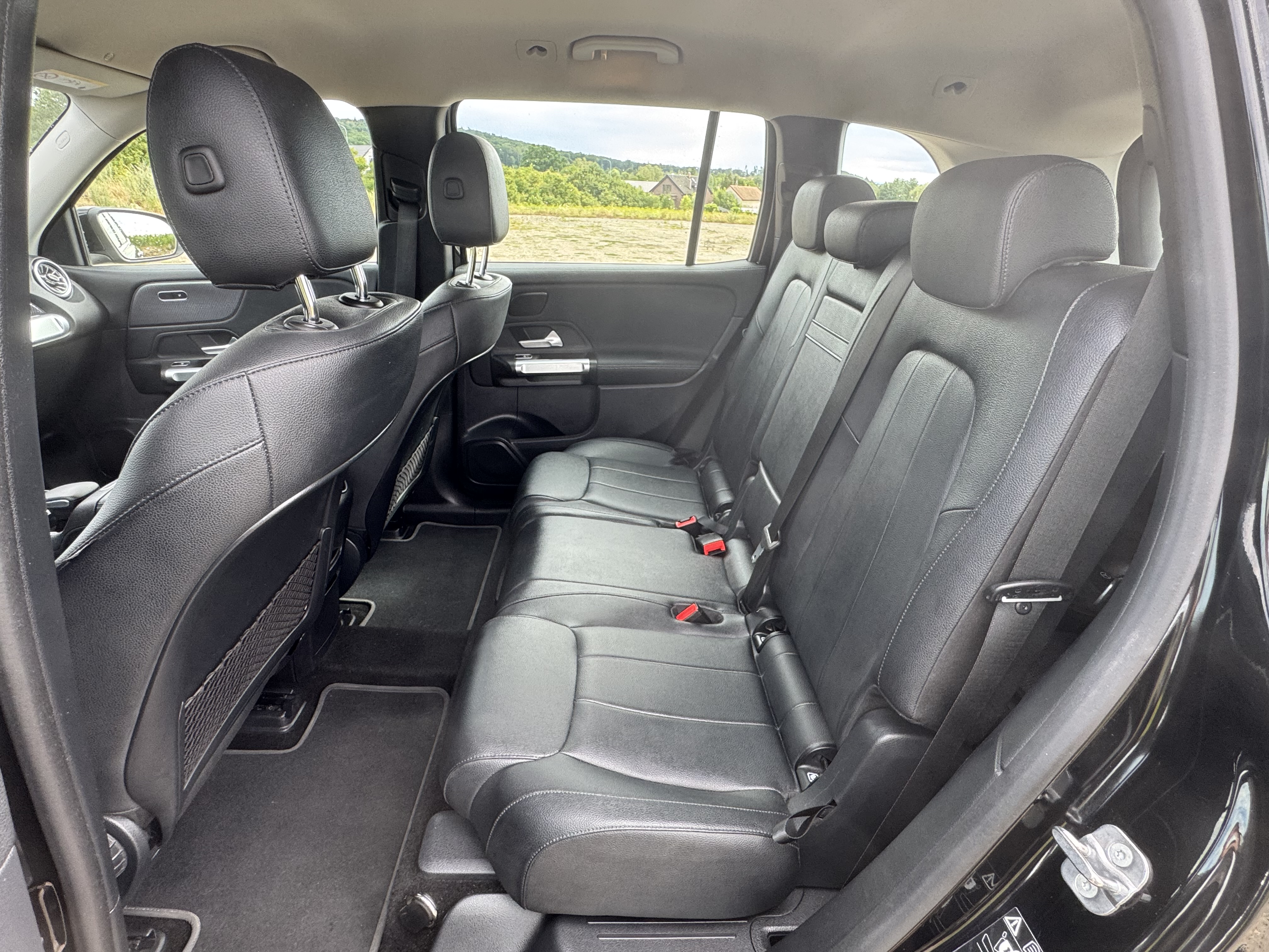 Fotografie vozu Mercedes-Benz EQB 250 (2023)