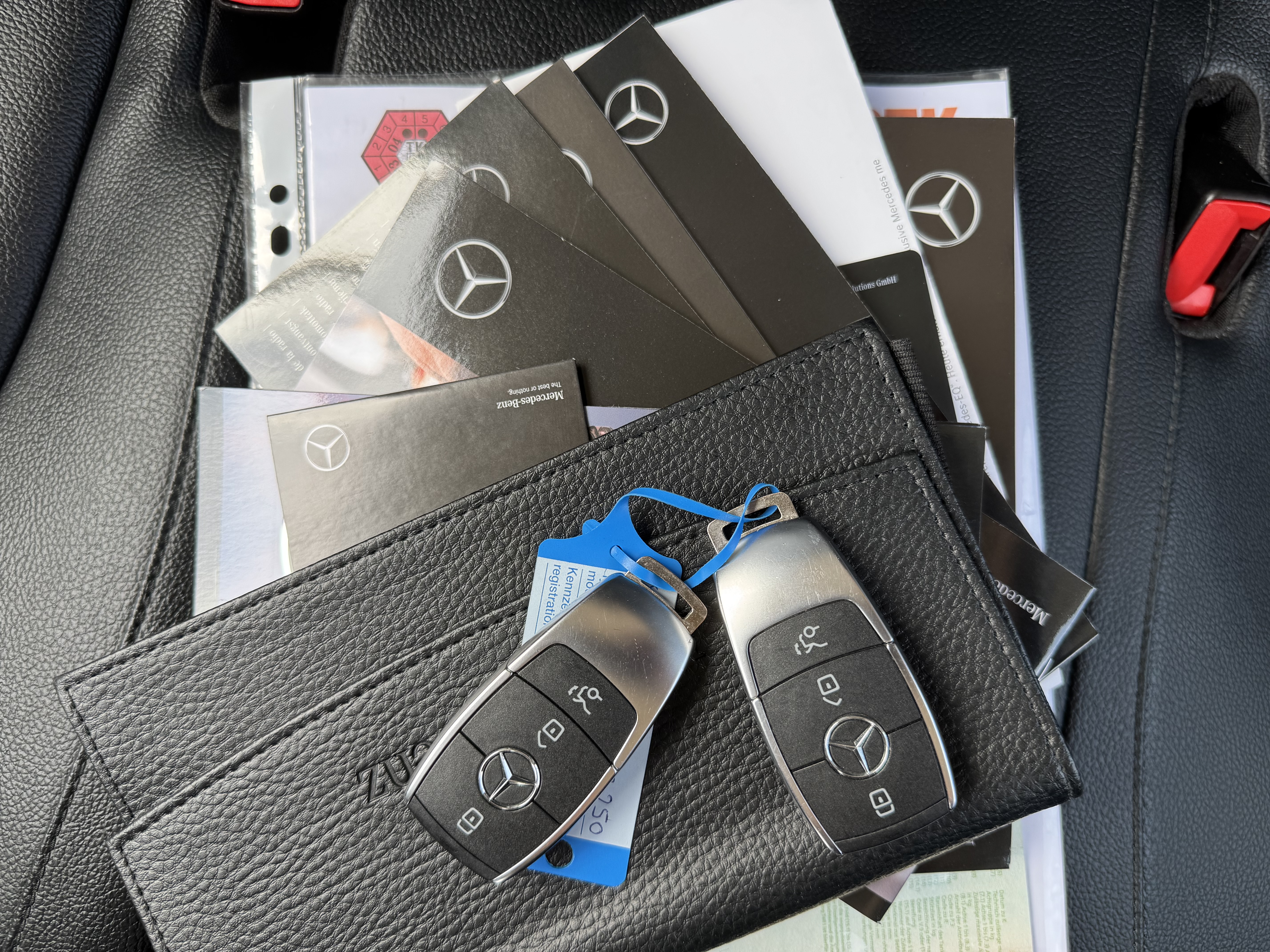 Fotografie vozu Mercedes-Benz EQB 250 (2023)